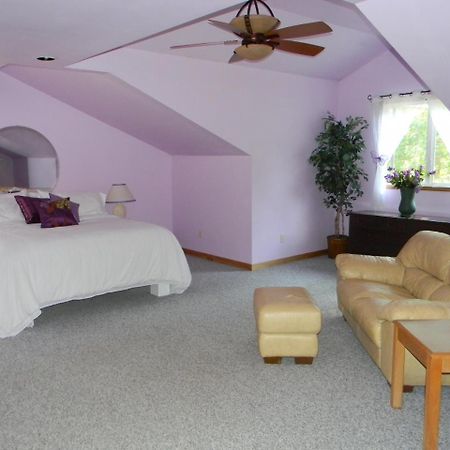 Jordan Lake B & B New Hill Exteriör bild